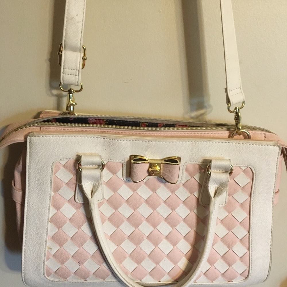 Purse - Picture 2 of 4